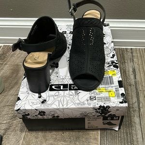 CL sandals